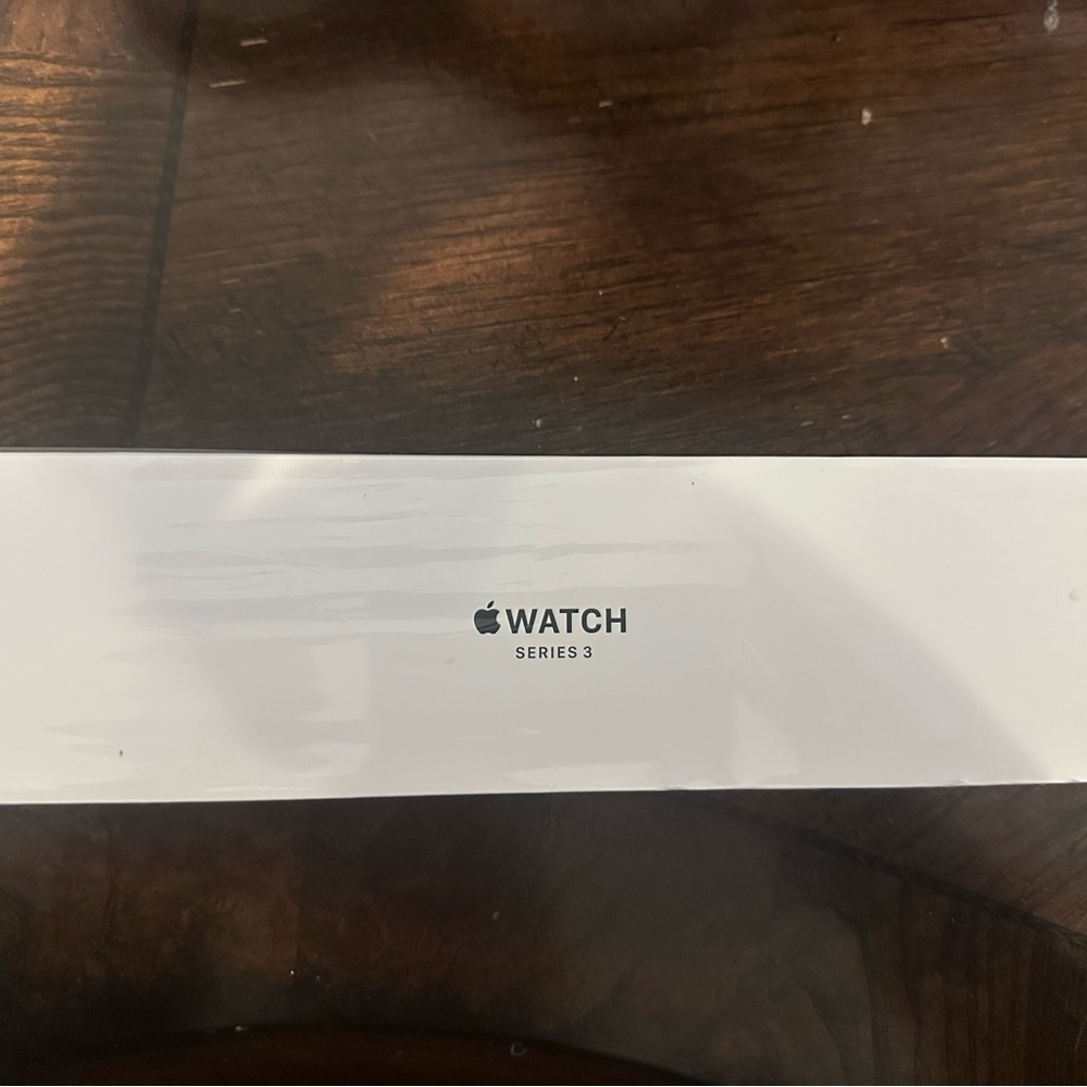 Apple Watch Series 3- 38mm Case Silver Aluminum and White Band